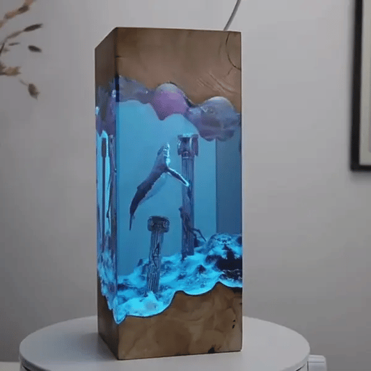 Sunken city resin lamp ruins close-up – Woodiny