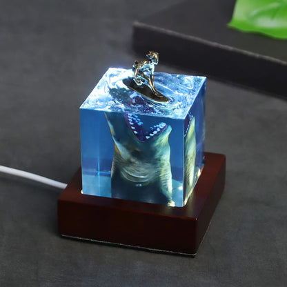 Great White Shark lamp close-up detail – Woodiny