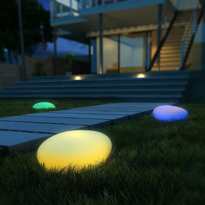 Outdoor cobblestone LED lamp detail – Woodiny