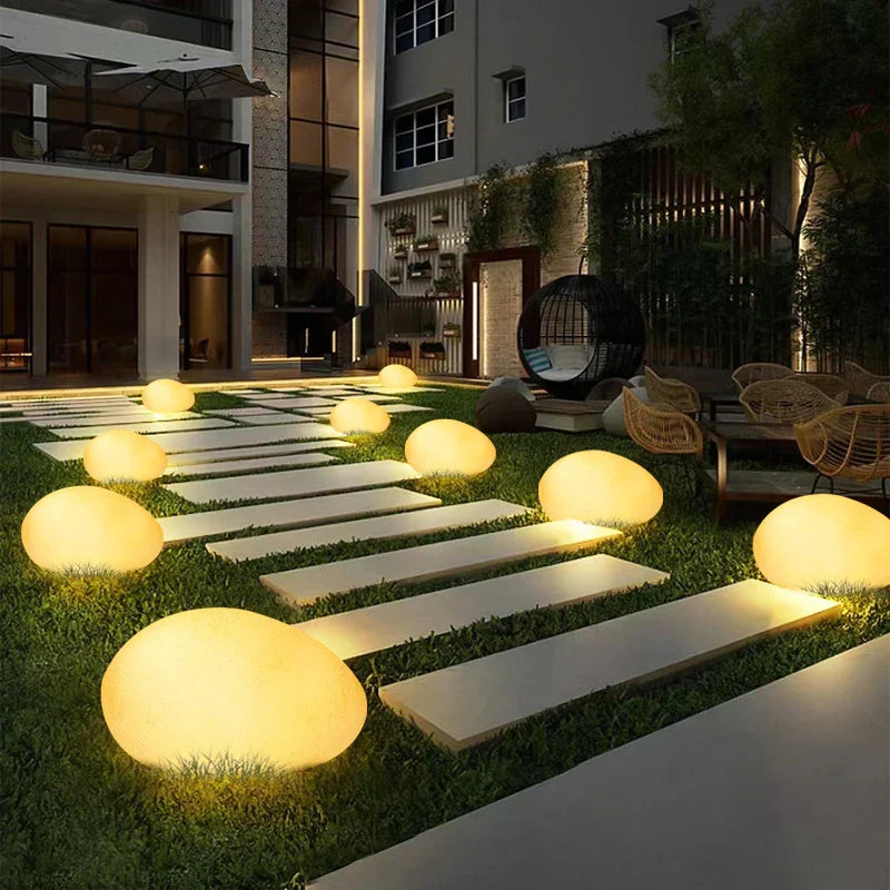 Cobblestone LED Outdoor Pathway Garden Light | Woodiny