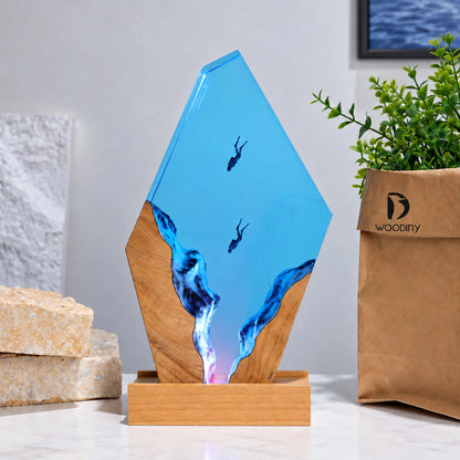 Double Dive Epoxy Resin Night Light – two divers in a wooden canyon of ocean-blue resin | Woodiny